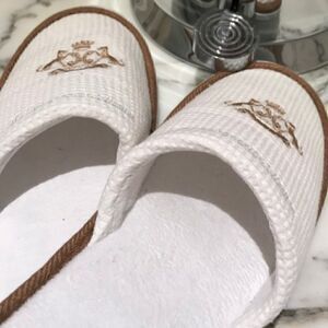 Slippers from Le Meurice Hotel Paris. Mens size M/L. Still in package